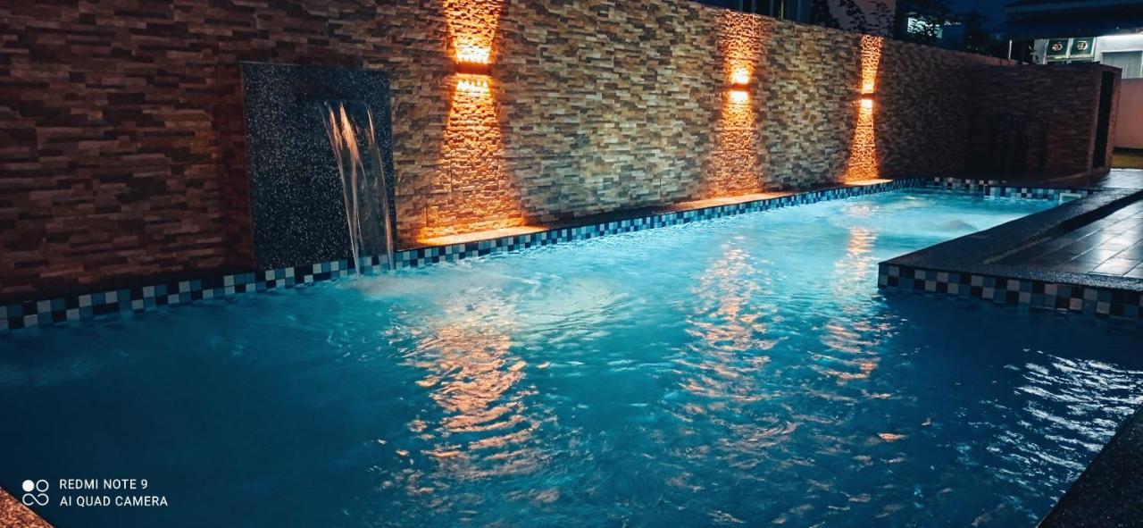 D'zahra - With 30ft Private Pool *
