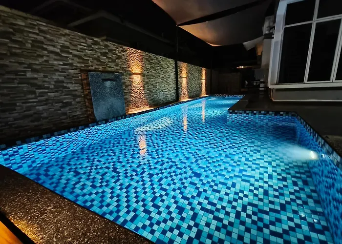 D\'Zahra Home - With 30Ft Private Pool