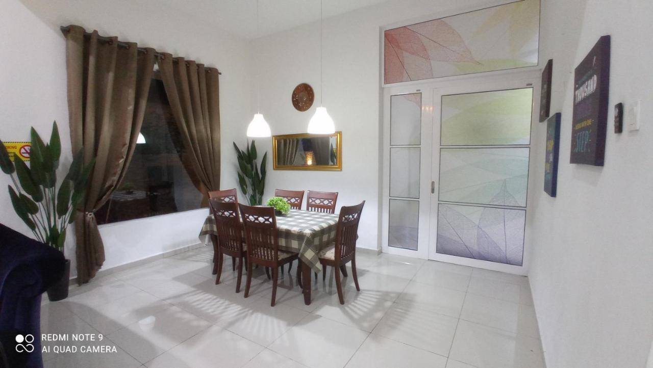 Villa D'zahra - With 30ft Private Pool *